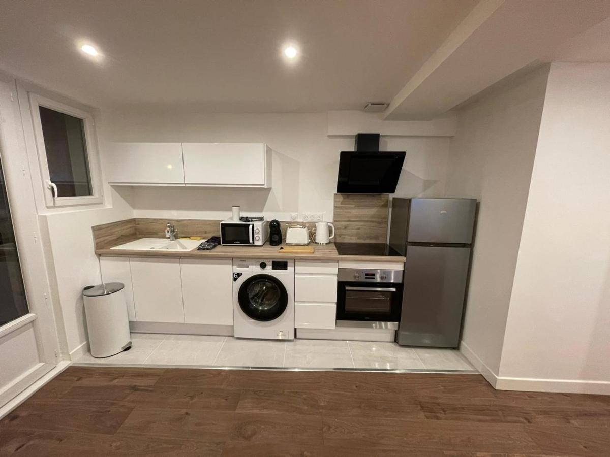Le Jardin Niortais - Hyper Centre- Proche Gare - Paisible - Grand Jardin Prive, Wifi Hd -Netflix Apartment Екстериор снимка