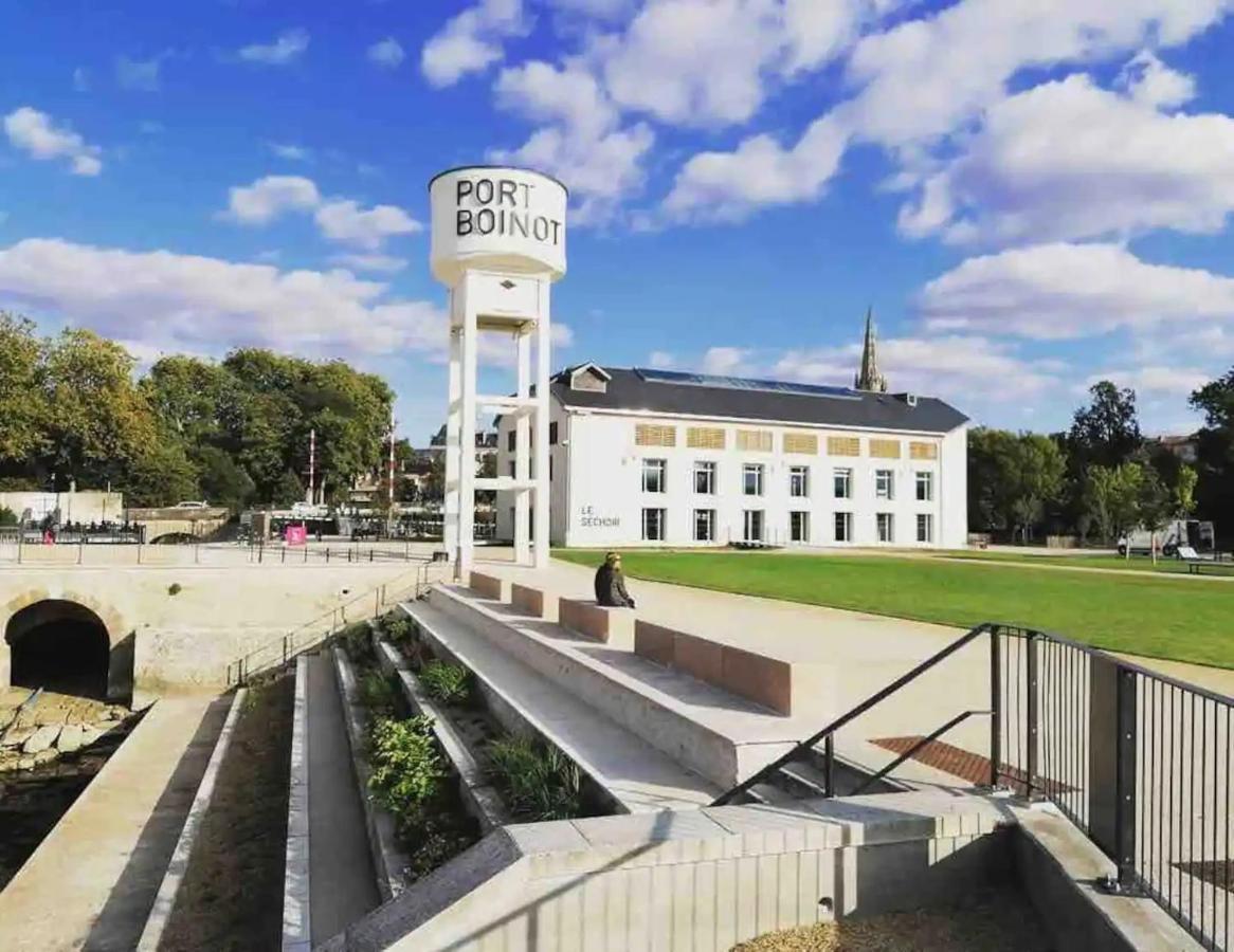 Le Jardin Niortais - Hyper Centre- Proche Gare - Paisible - Grand Jardin Prive, Wifi Hd -Netflix Apartment Екстериор снимка